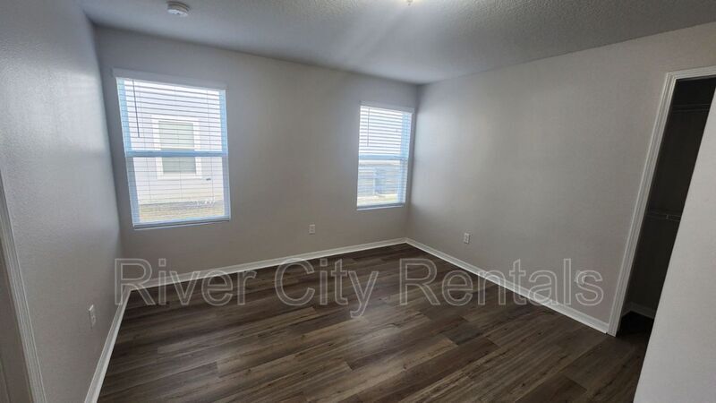 Building Photo - 6541 Sweetbay Ln