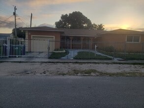 Building Photo - 16955 NW 43rd Ave