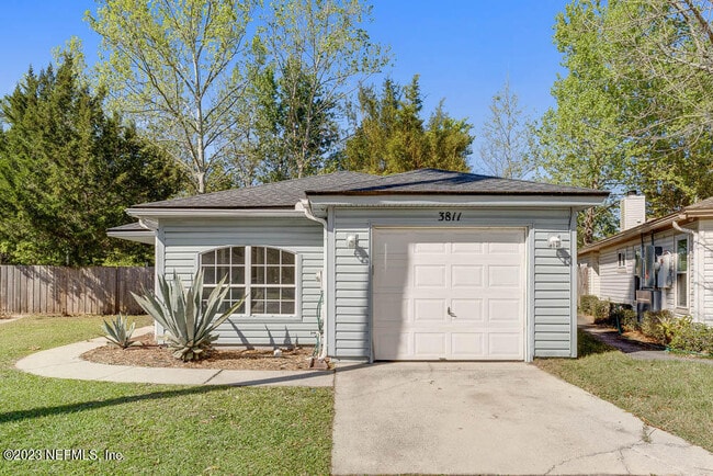 Building Photo - 3811 Autumn Leaf Ct