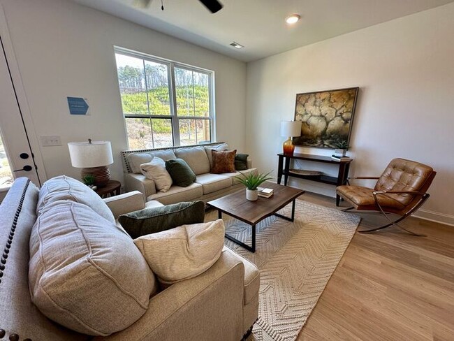 Building Photo - 3bd Lily of Chapman Trace + !!! First Days...