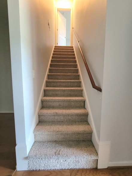 Building Photo - 5833 Kindley Dr