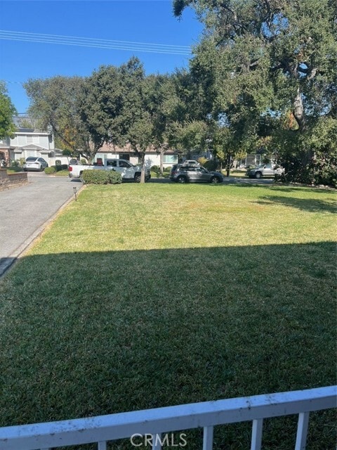 Building Photo - 522 W Norman Ave