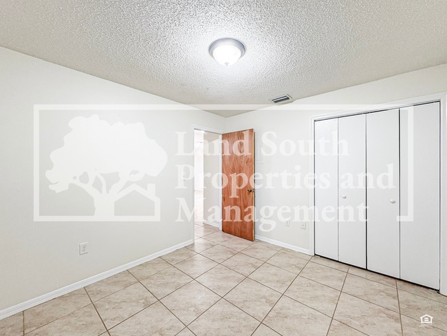 Building Photo - 730 Bebo Ln