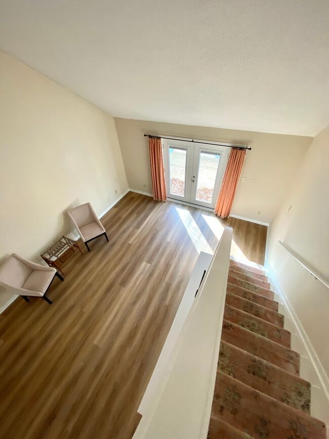 Building Photo - LOFT LIVING IN FAIRFIELD HARBOUR! Utilities Included