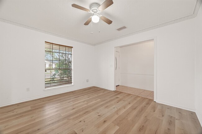 Building Photo - 13335 Trompilla Ln