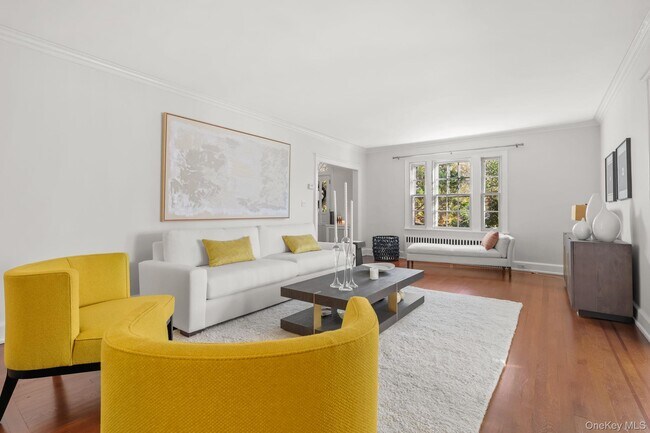 Building Photo - 16 Lyons Pl