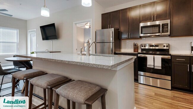 Building Photo - 915 Brentmoor Dr