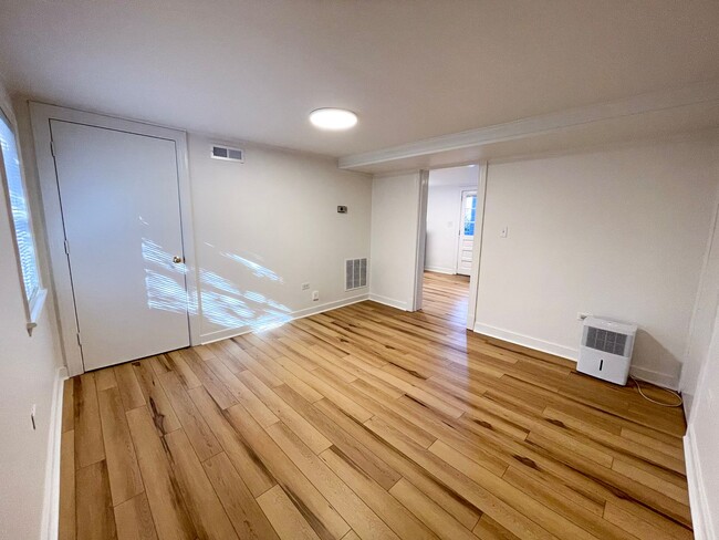 Building Photo - 801 Calhoun St