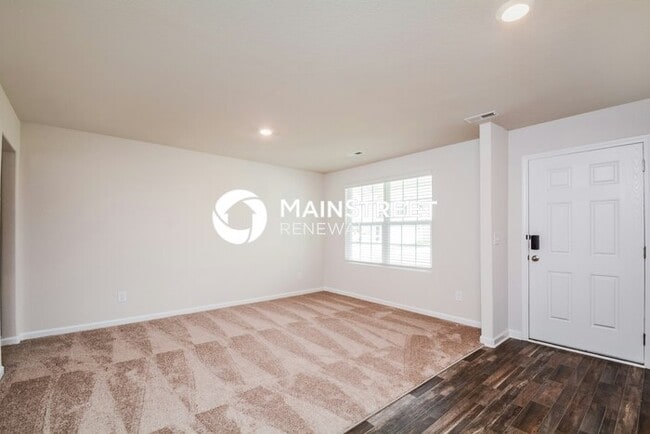 Building Photo - 4 Bedroom Pet-Friendly Home in Zebulon, NC...