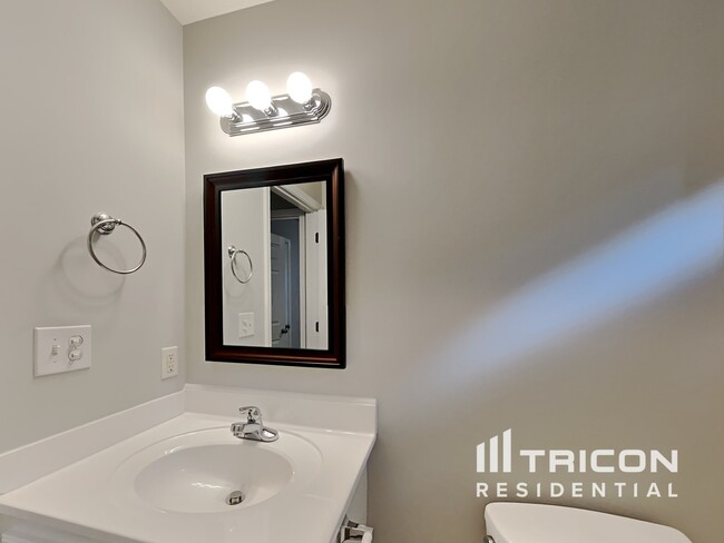 Building Photo - 225 Joes Ct