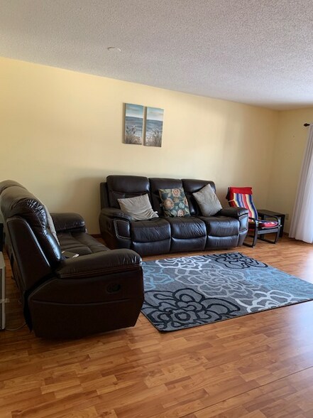 Building Photo - 2703 Mill Pond Dr