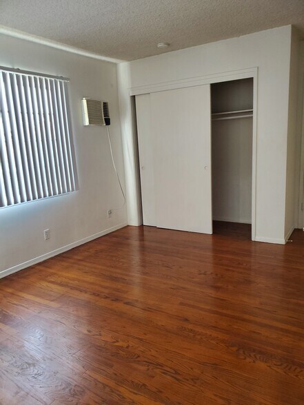 Building Photo - 237 Spring St