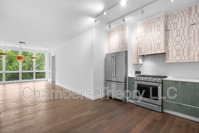 Building Photo - 1380 Quincy St NW