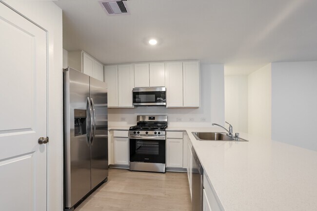 Building Photo - 10819 Bird Of Paradise Ln