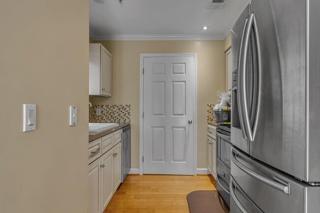 Building Photo - 4274 Calinda Ln
