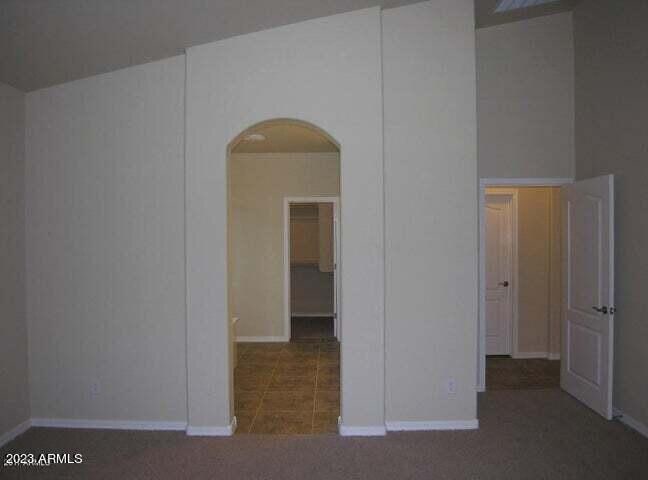 Building Photo - 609 E Pearce Rd