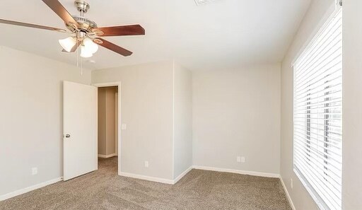 Building Photo - 10549 W Alvarado Rd