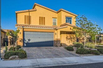 Building Photo - GATED 2-STORY HOME!