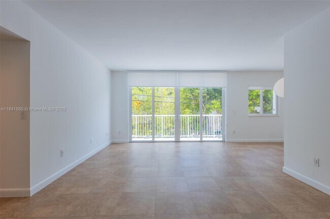 Building Photo - 50 Ocean Ln Dr