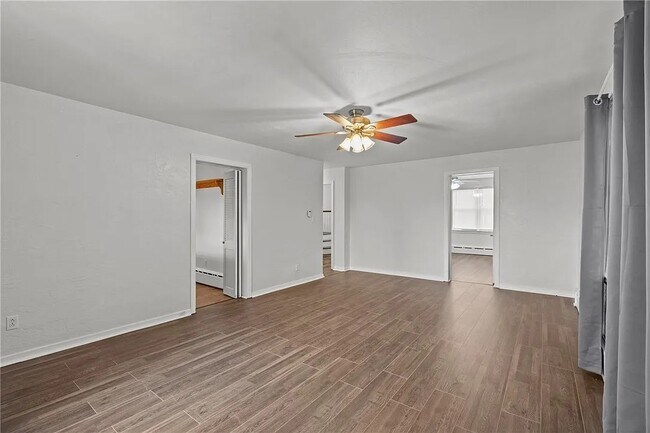 Building Photo - 207 Giffin Ave