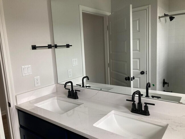 Building Photo - 2131 Alice Jay Wy