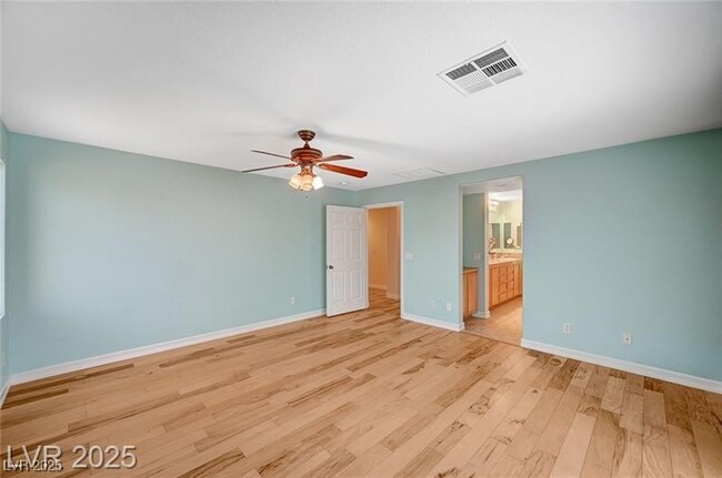 Building Photo - 9264 Cantana St