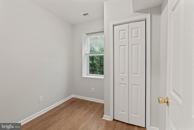 Building Photo - 1018 S 52nd St
