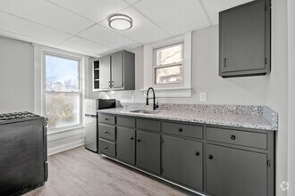 Building Photo - 506 Berwin Ave