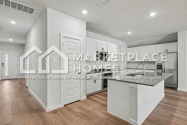 Building Photo - 1428 Ranchero Rodeo Rd