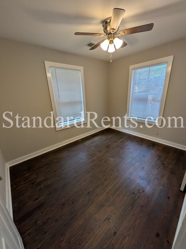 Building Photo - 1770 Wenlock St NW