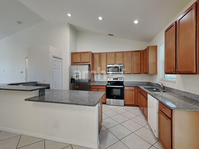 Building Photo - 12823 24th St Cir E