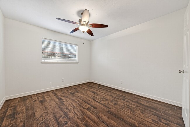 Building Photo - 14222 Stokesmount Dr