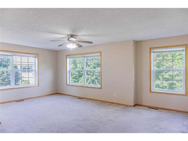 Building Photo - 875 Braunworth Ct