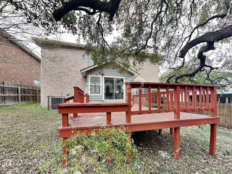 Building Photo - 2407 Canyon Rim