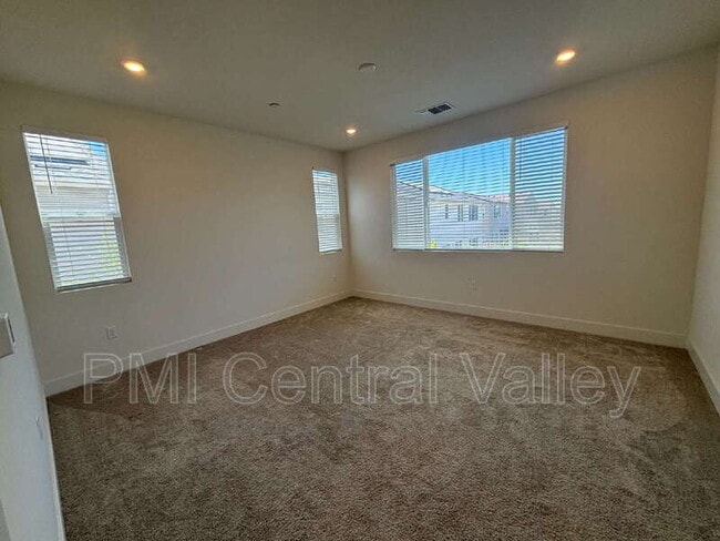 Building Photo - 3226 Tibidabo St