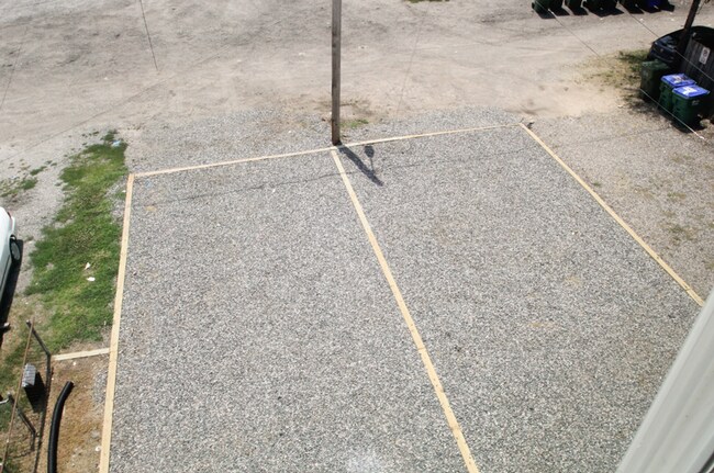 Building Photo - 1505 W Cary St