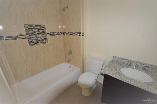 Building Photo - 1215 Upas Dr