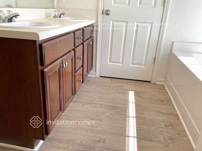 Building Photo - 3964 Ambrose Ridge Ct