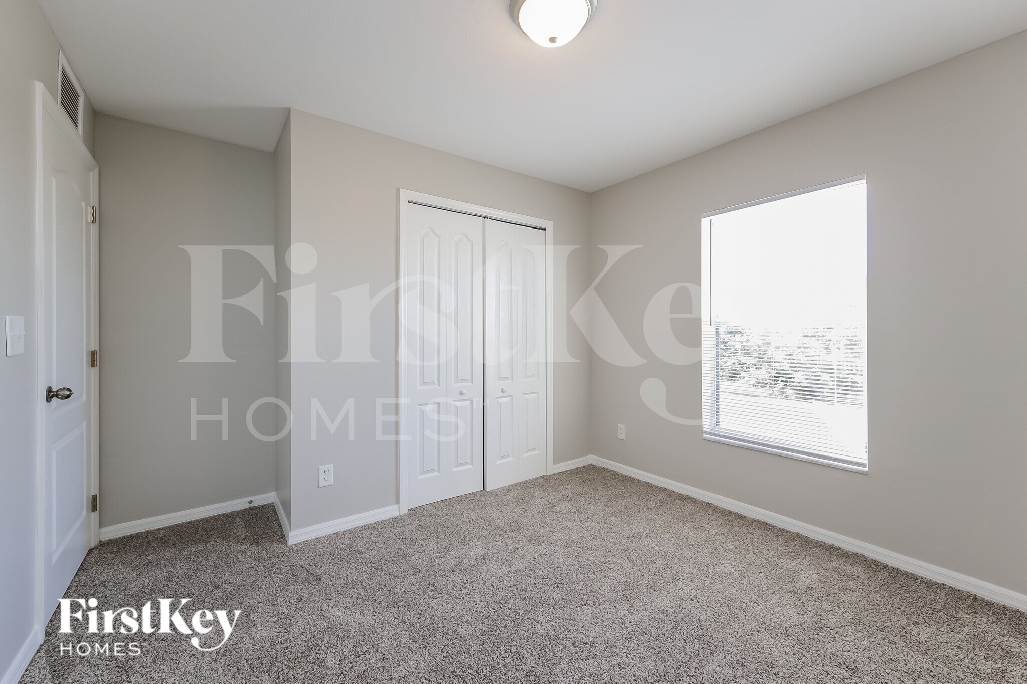 Building Photo - 4026 NE 22nd Ave