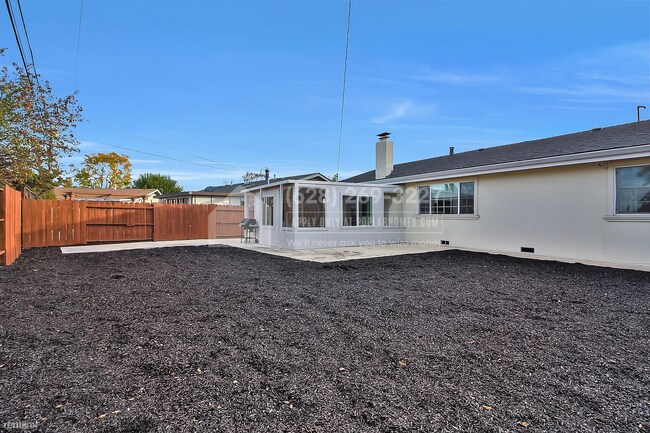 Building Photo - 3 br, 2 bath House - 7613 Canterbury Lane -