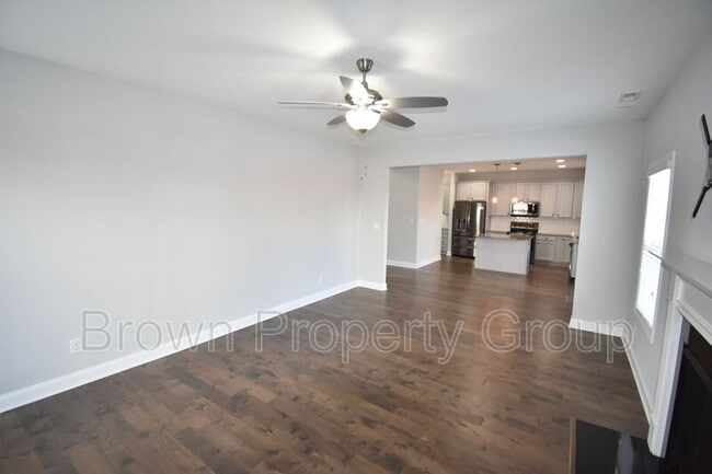 Building Photo - 441 Stonebriar Ave