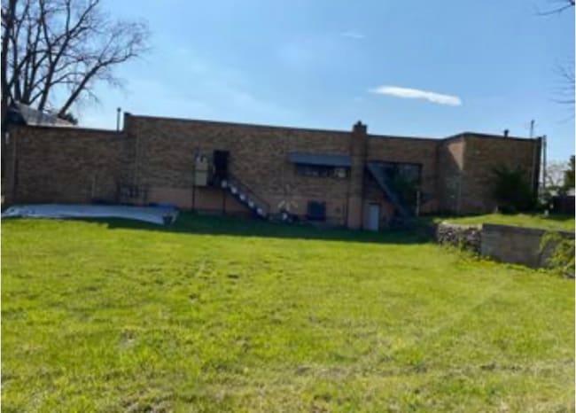 Building Photo - 17156 IN-3