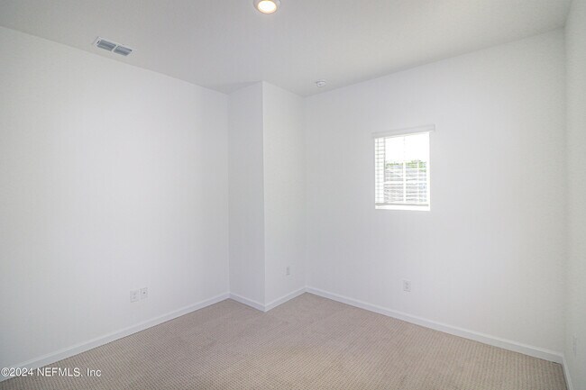 Building Photo - 483 Stargaze Ln