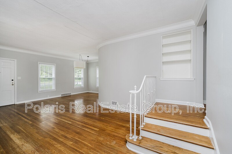 Building Photo - 3346 E Fall Creek Pkwy N Dr
