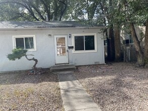 Building Photo - 2 bedroom duplex - Illinois