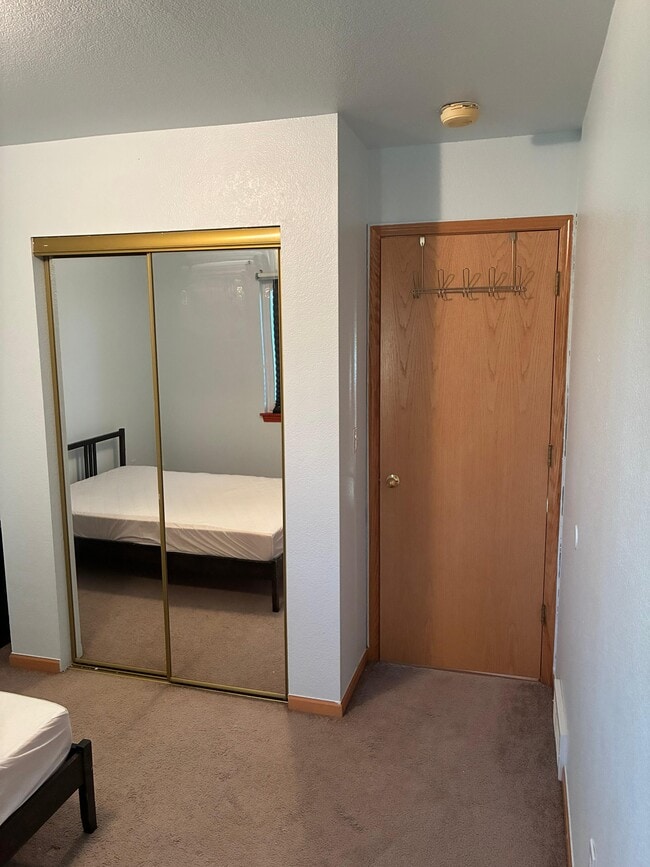 Building Photo - 2708 Rawahs Way