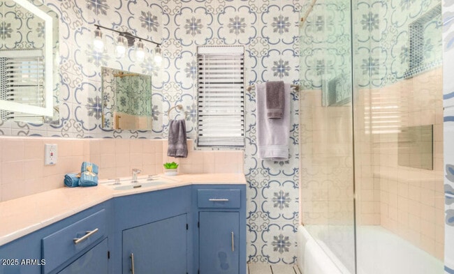 Building Photo - 1720 N Whittier Dr