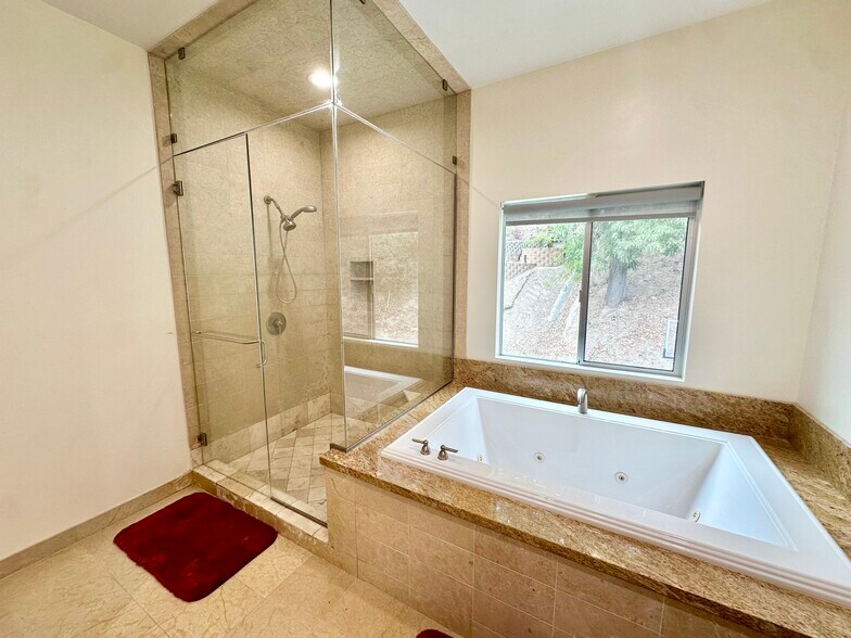 Building Photo - 4523 Grimes Pl