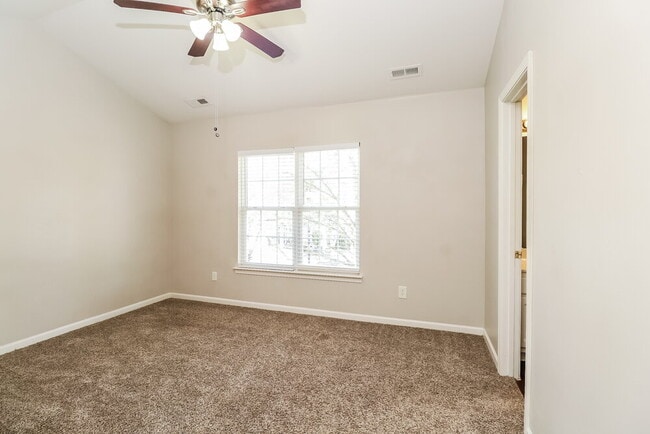 Building Photo - 9240 Ducati Ln