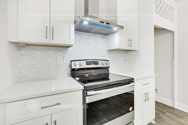 Building Photo - 280 Valley View Dr